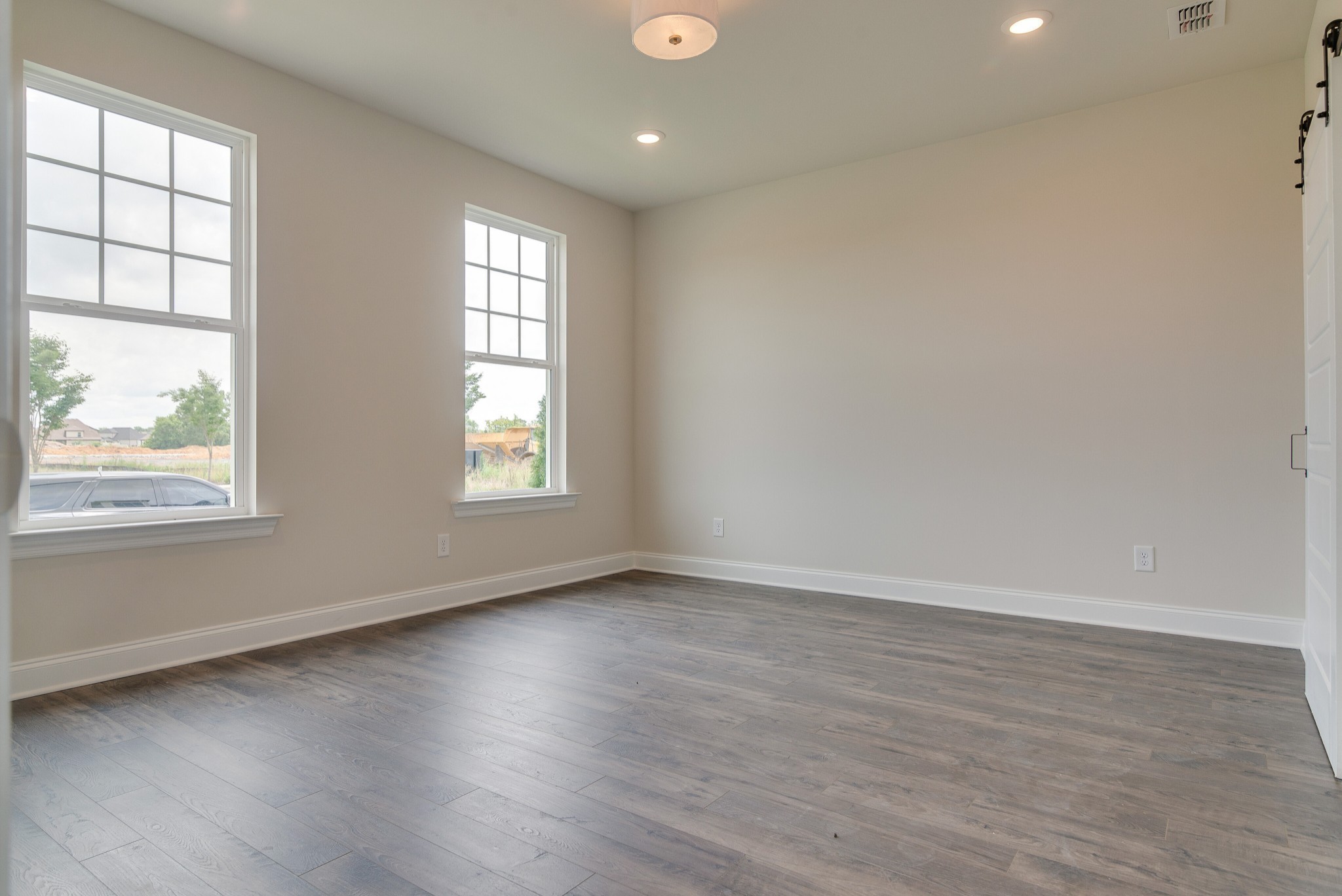 5319 Woodhall Ln Property Photo 15