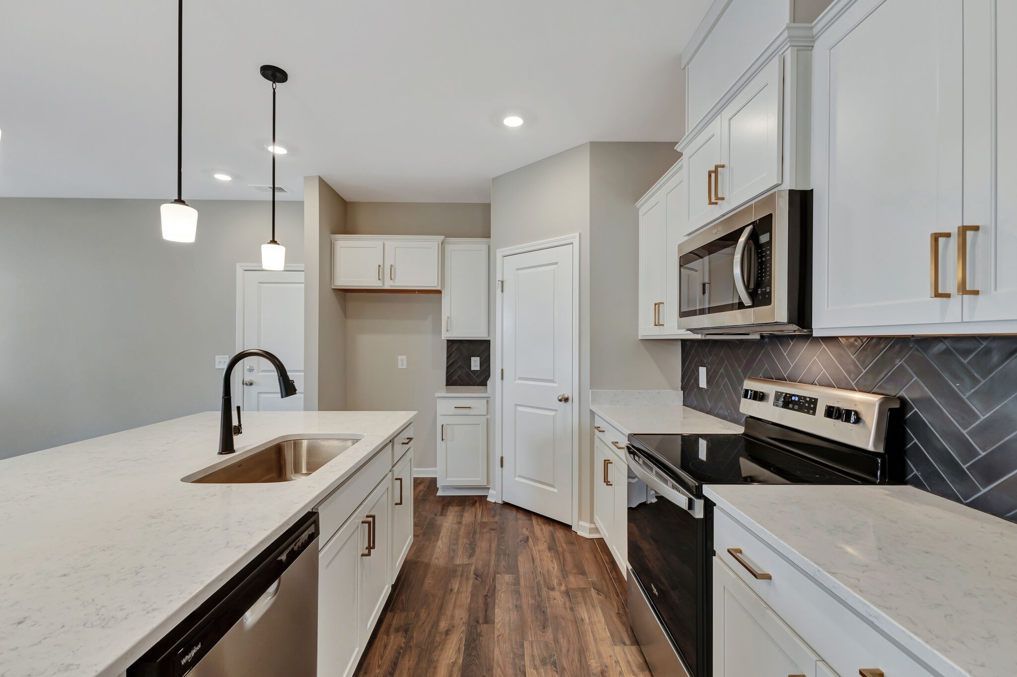 1024 Indigo Alley Property Photo 12