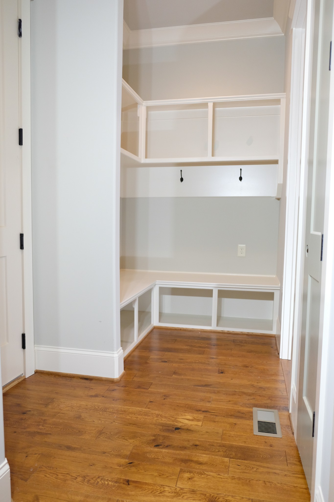 8246 Ambrose Ct Property Photo 30