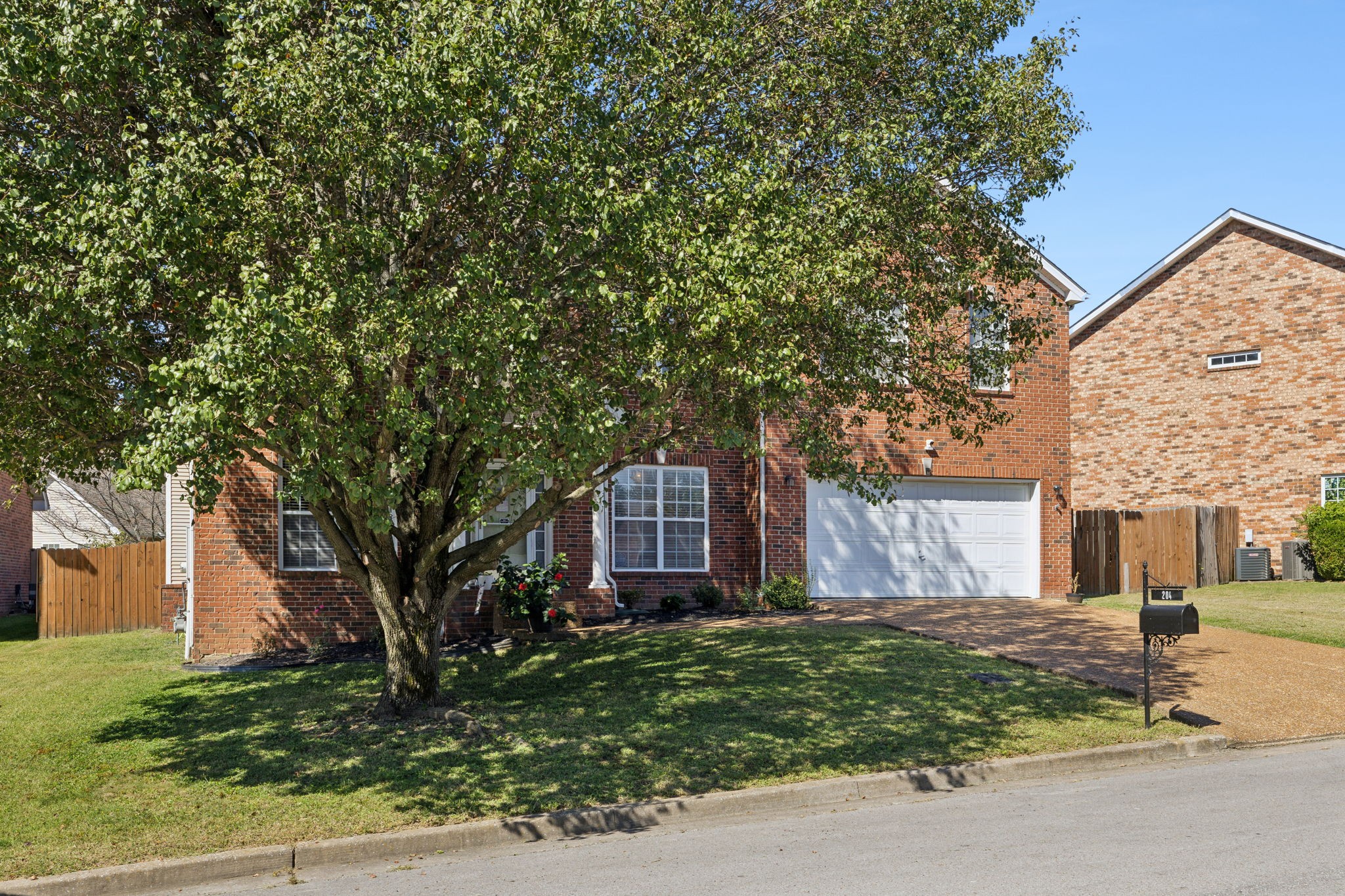 204 Scarlet Ridge Ct Property Photo 4