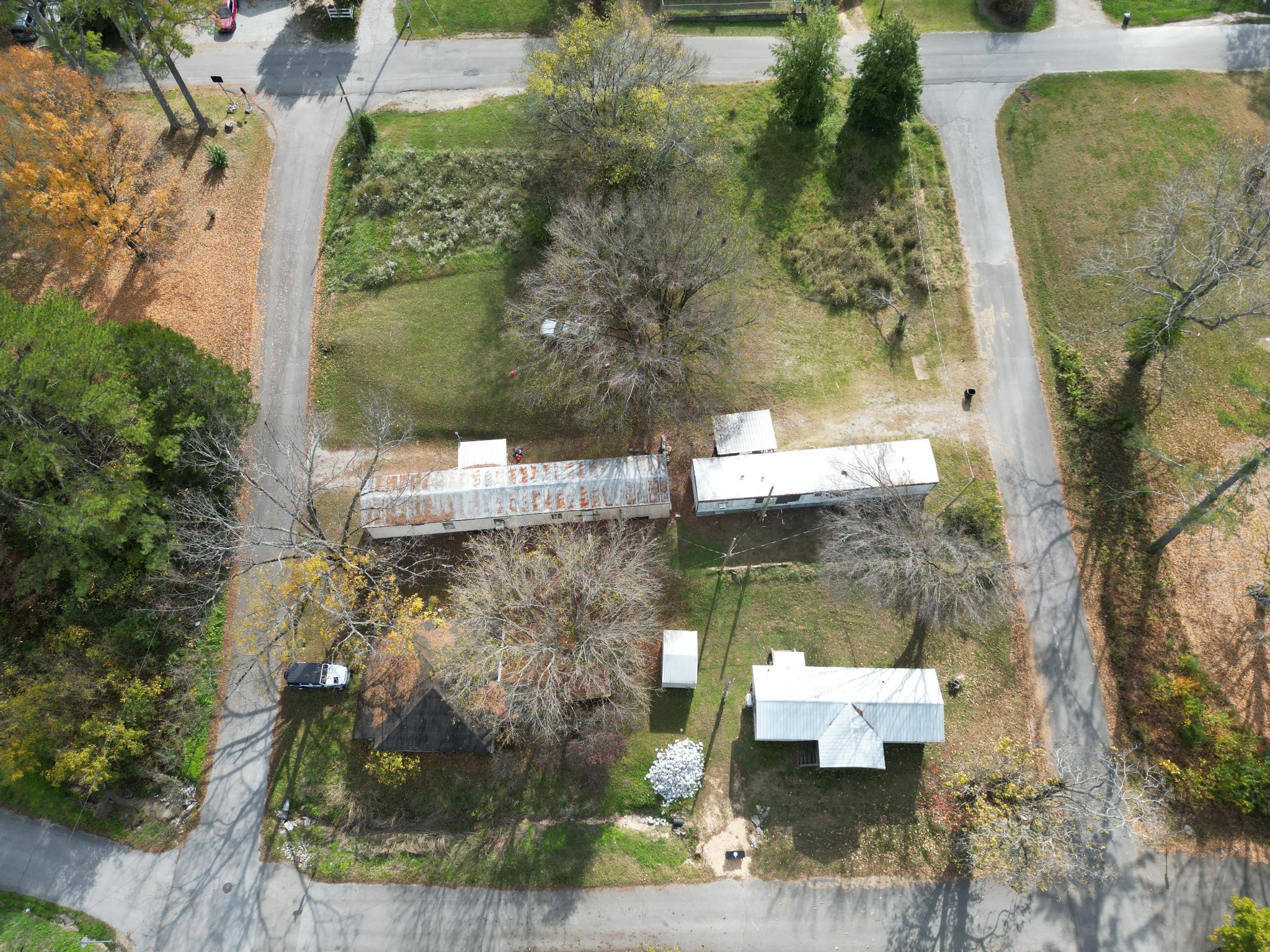 302 S Walnut St Property Photo 2