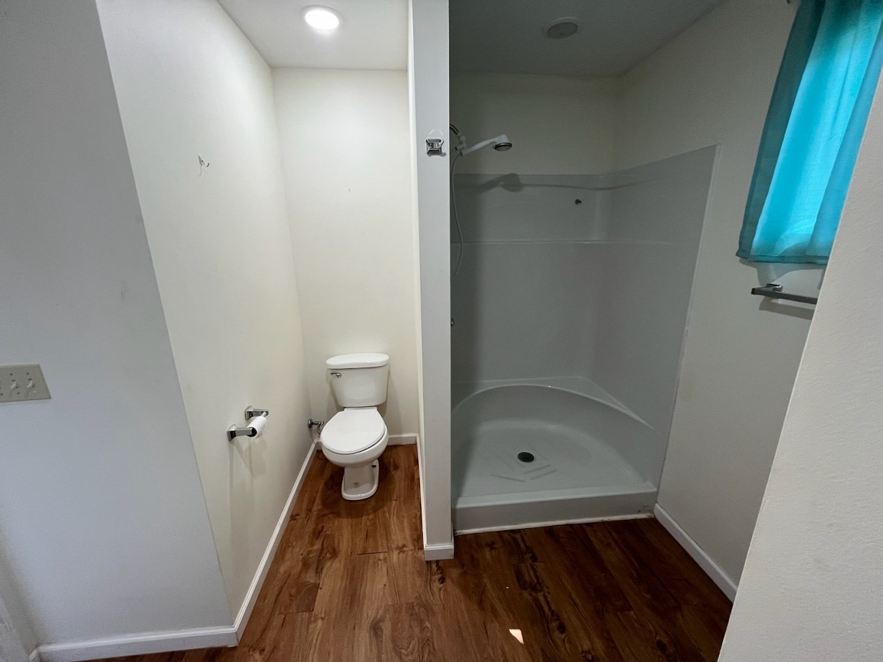 302 S Walnut St Property Photo 6