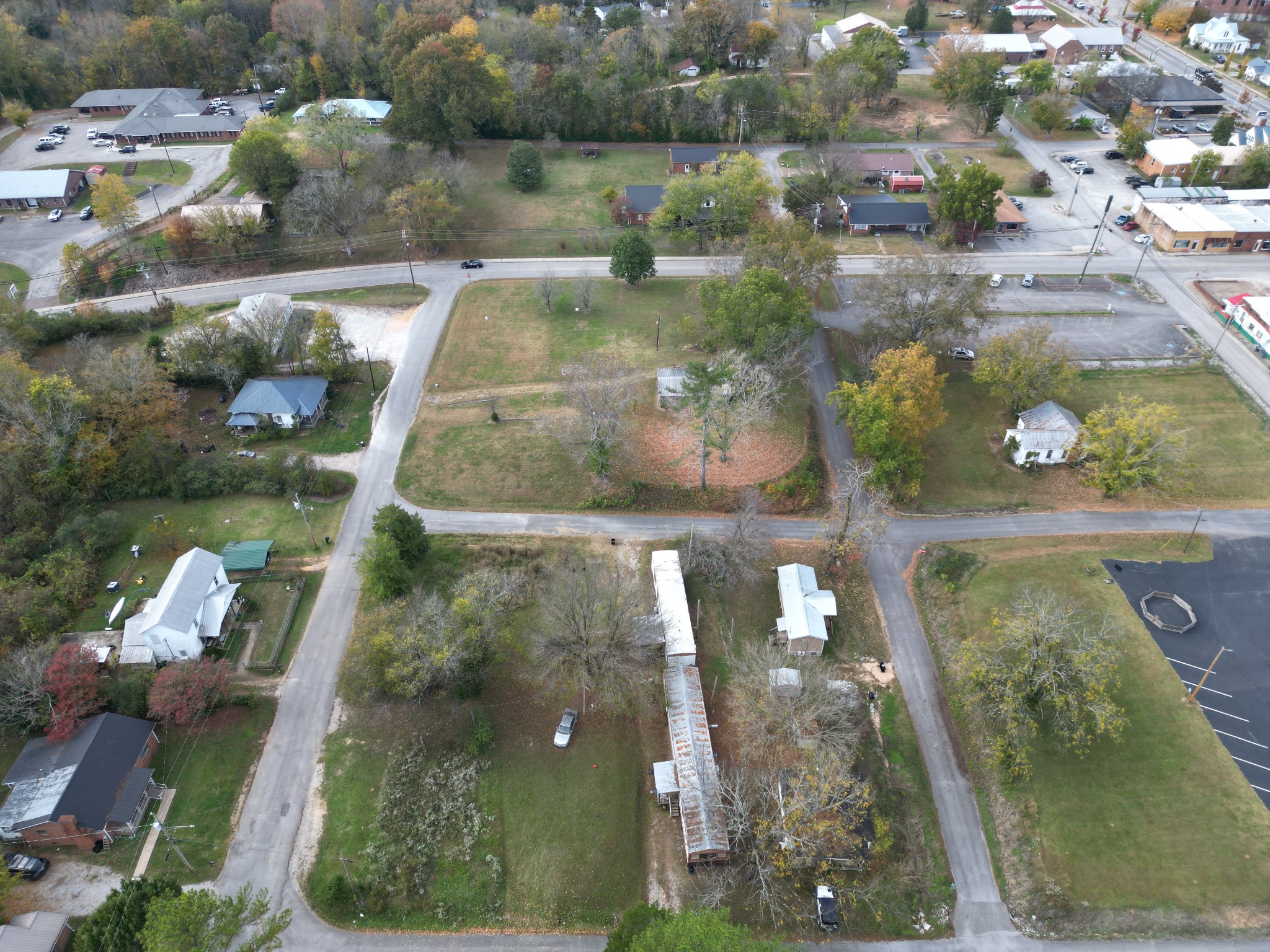 302 S Walnut St Property Photo 9