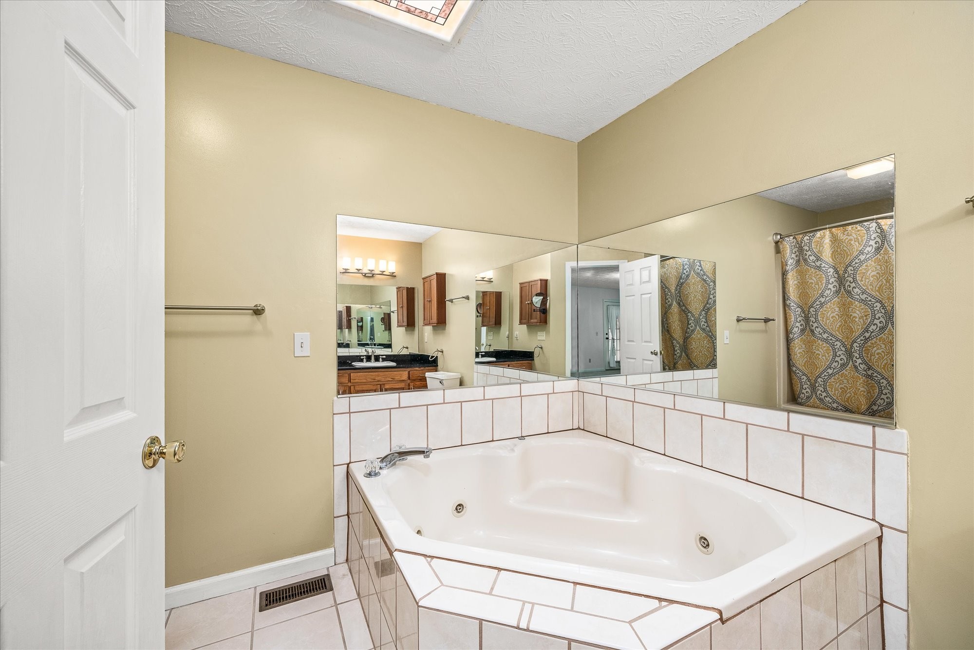 1760 Heathrow Dr Property Photo 10