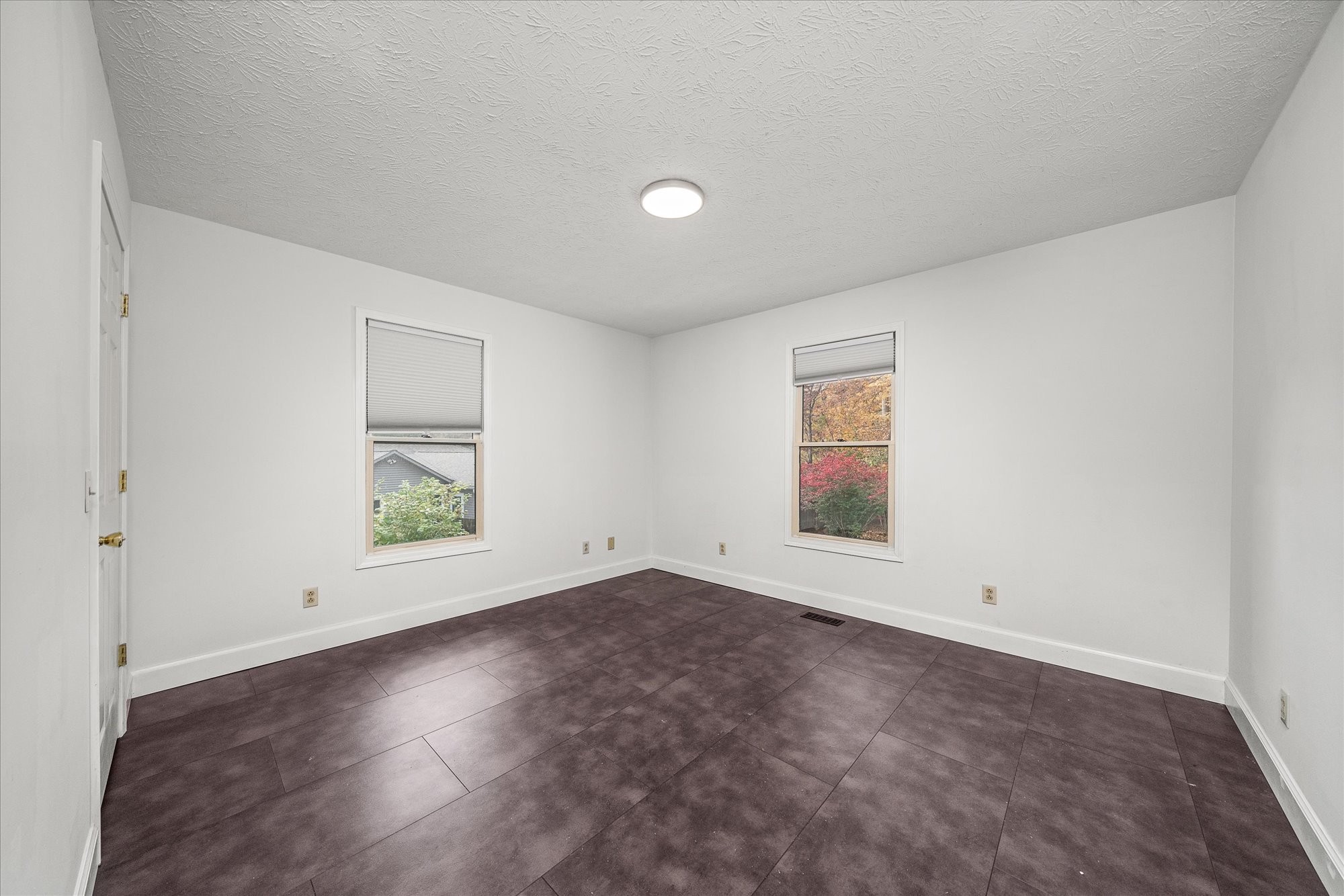 1760 Heathrow Dr Property Photo 15