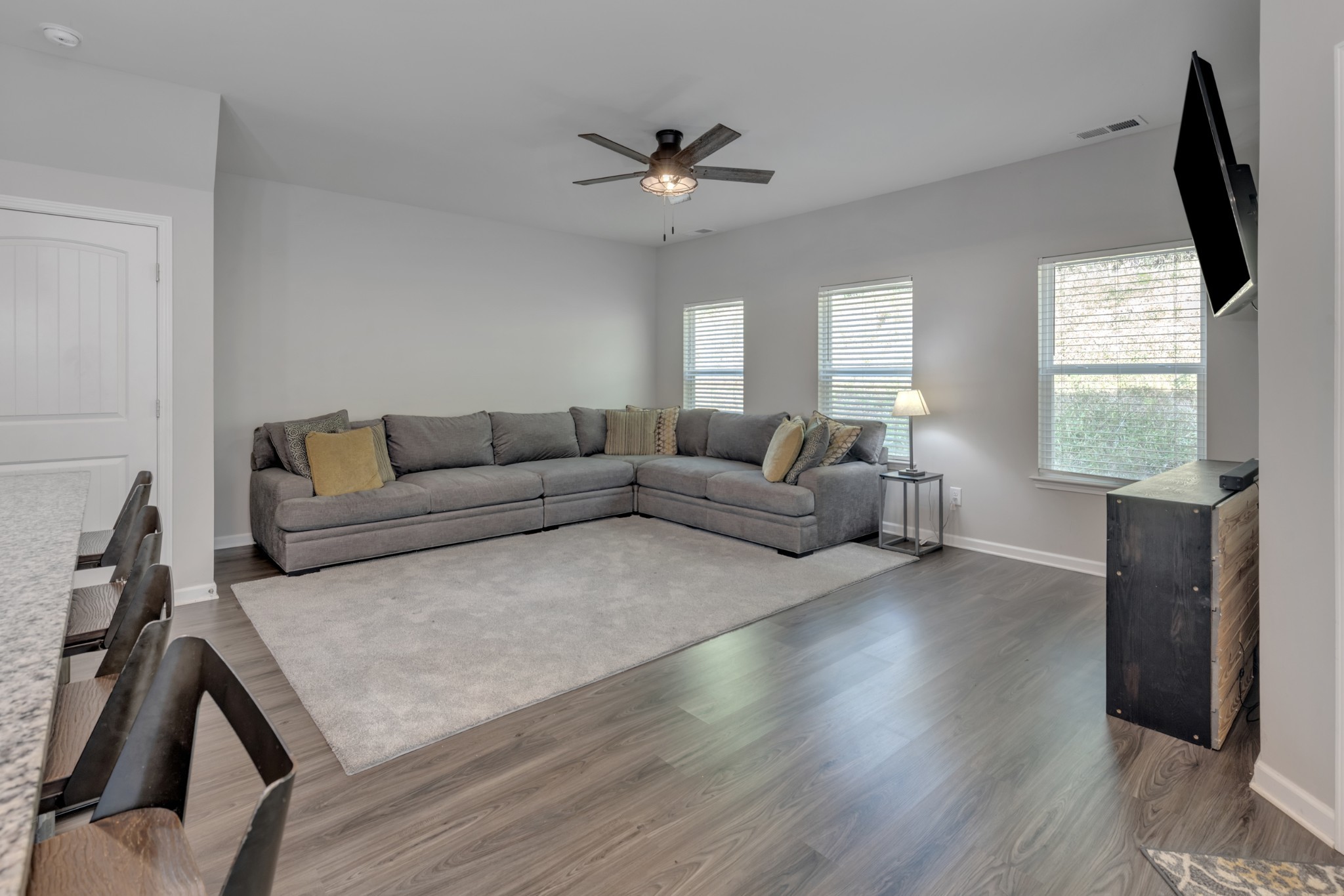 106 Special Ct Property Photo 5