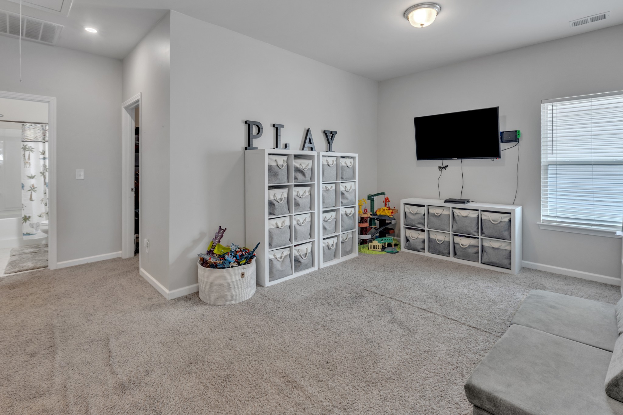 106 Special Ct Property Photo 9
