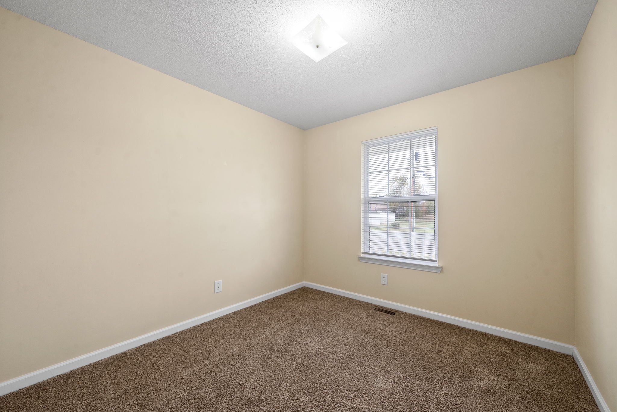 312 Lansinger Ln Property Photo 13