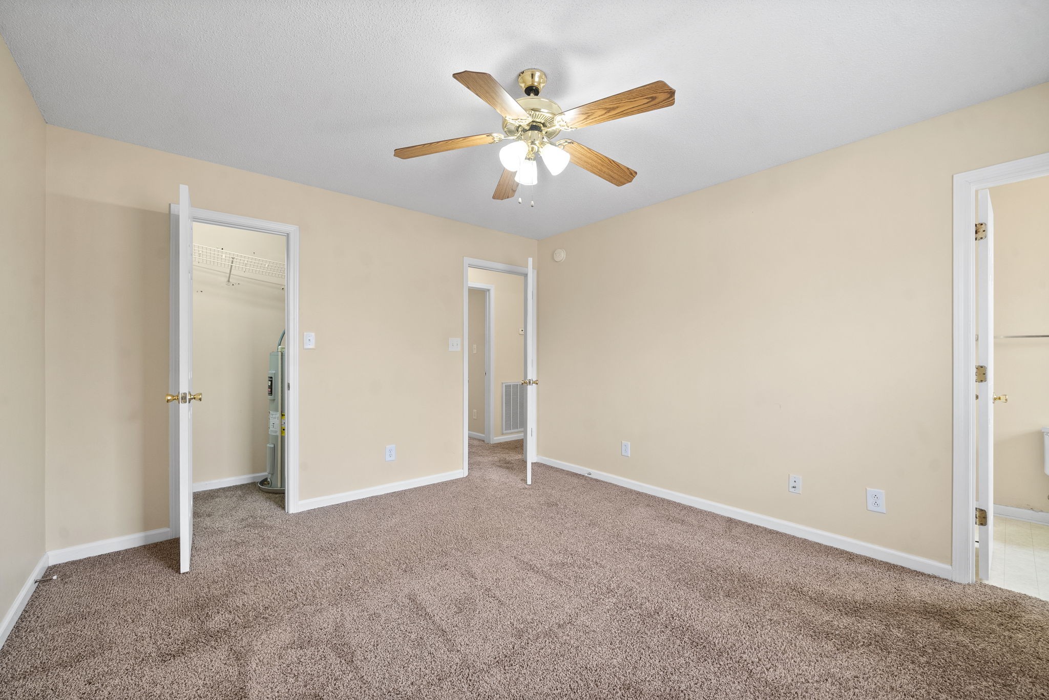 312 Lansinger Ln Property Photo 15