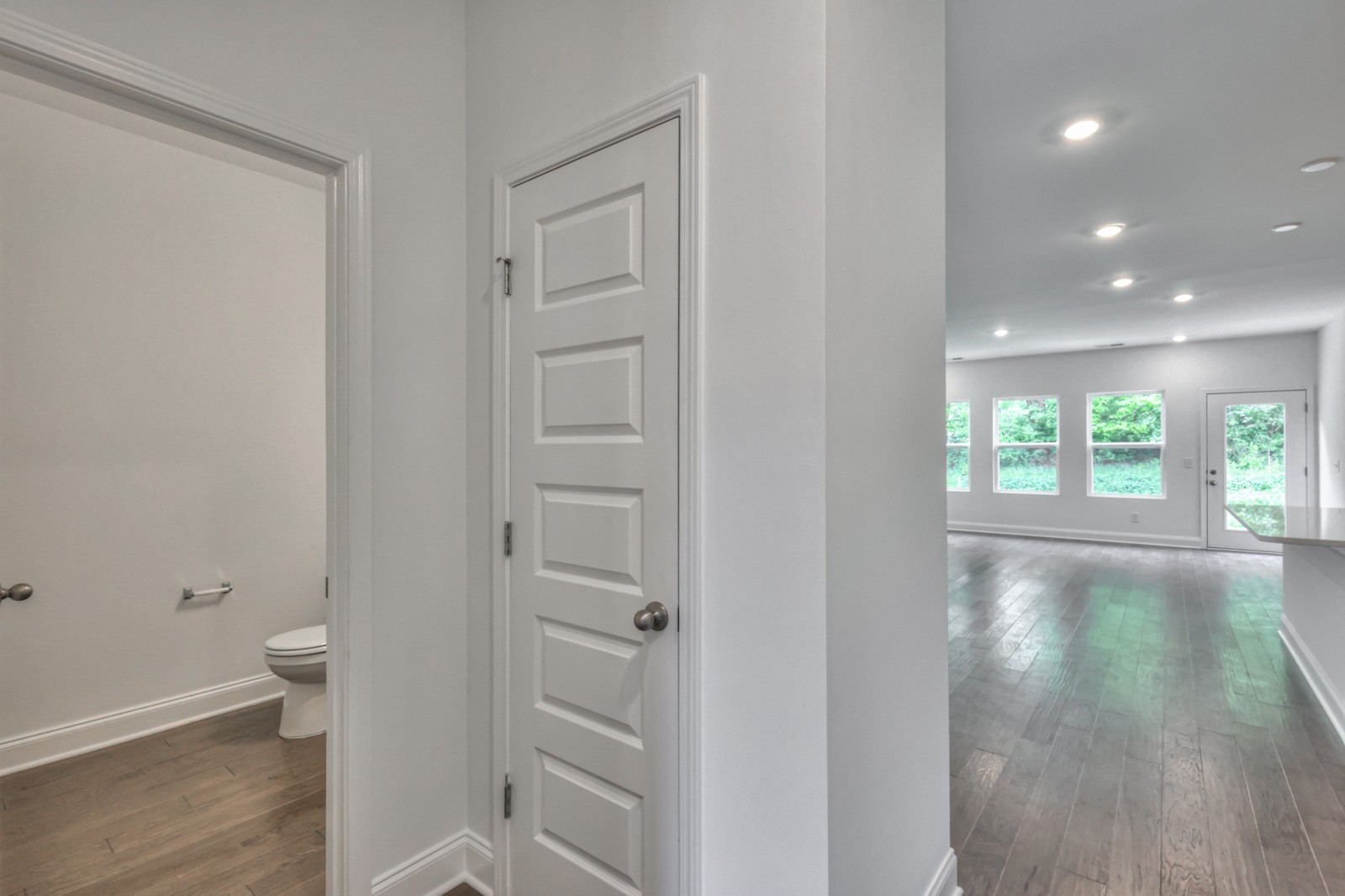 3608 Elene Way Property Photo 13