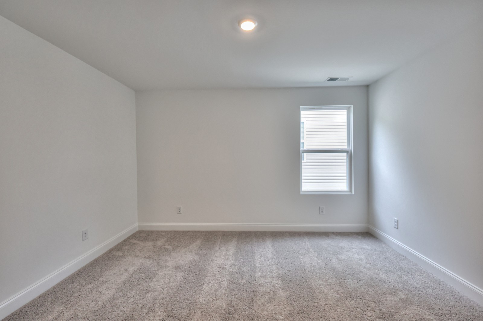 3608 Elene Way Property Photo 31