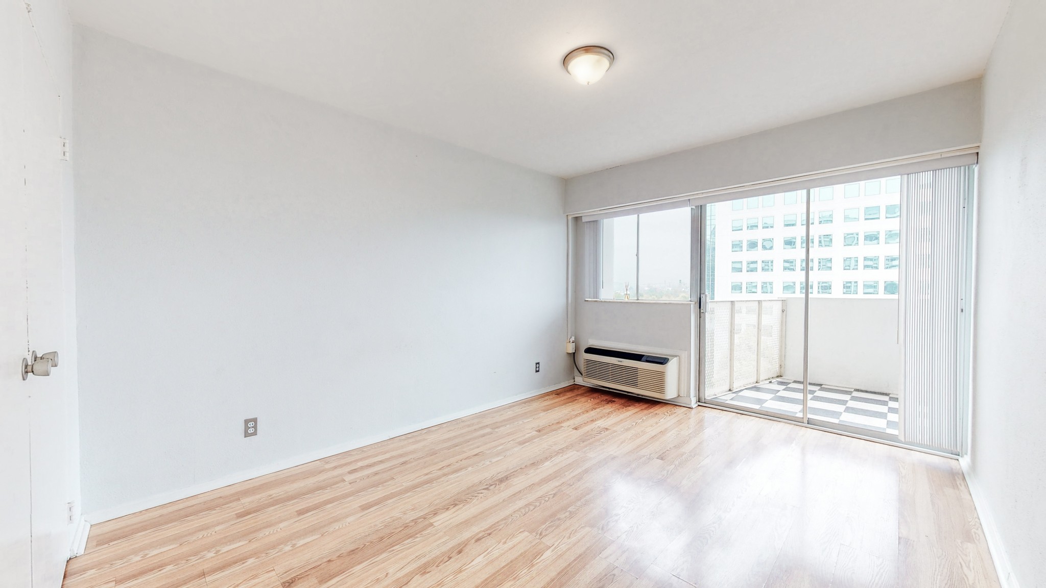 510 Gay St Property Photo 4