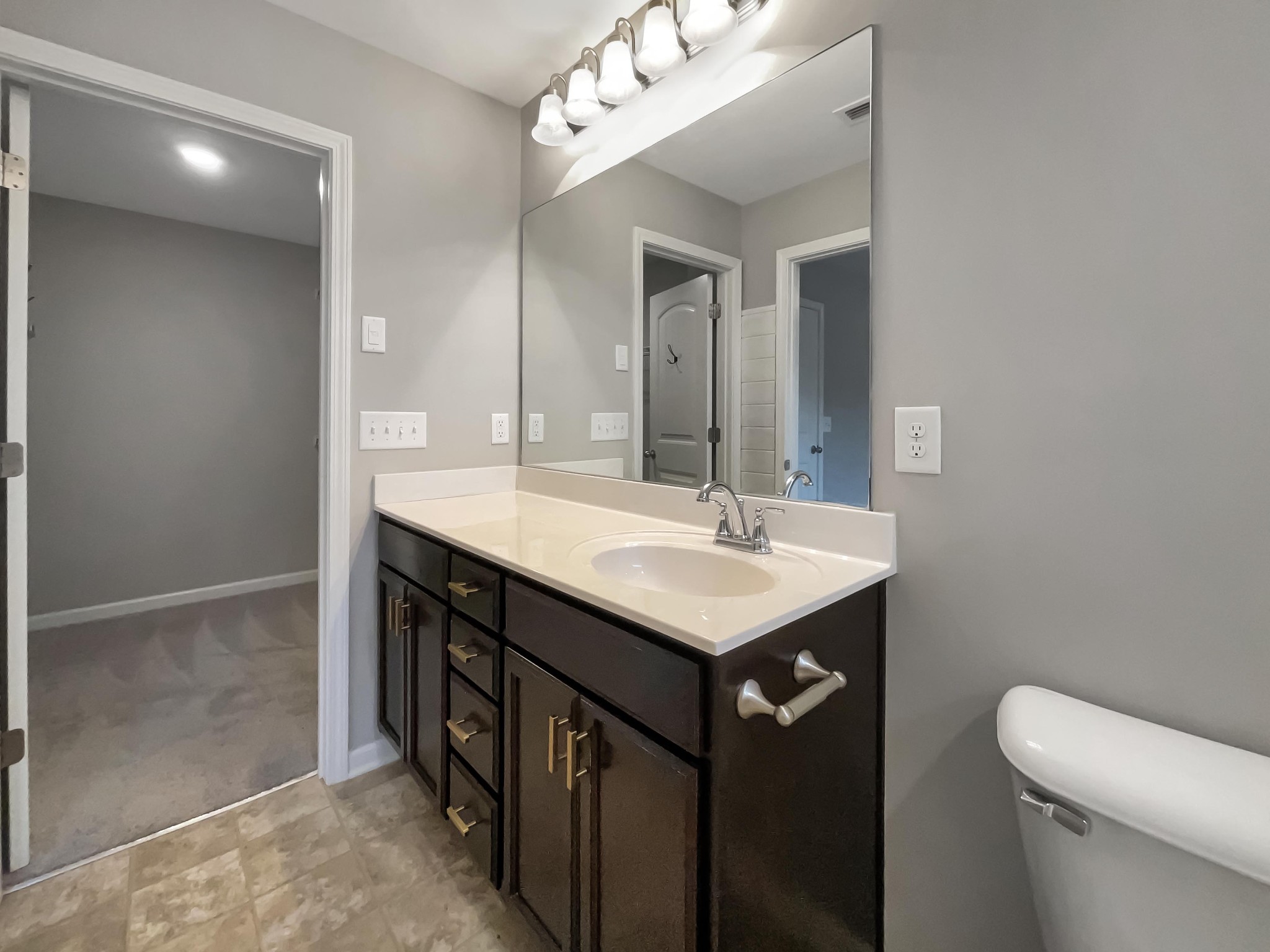 256 Karis Dr Property Photo 17