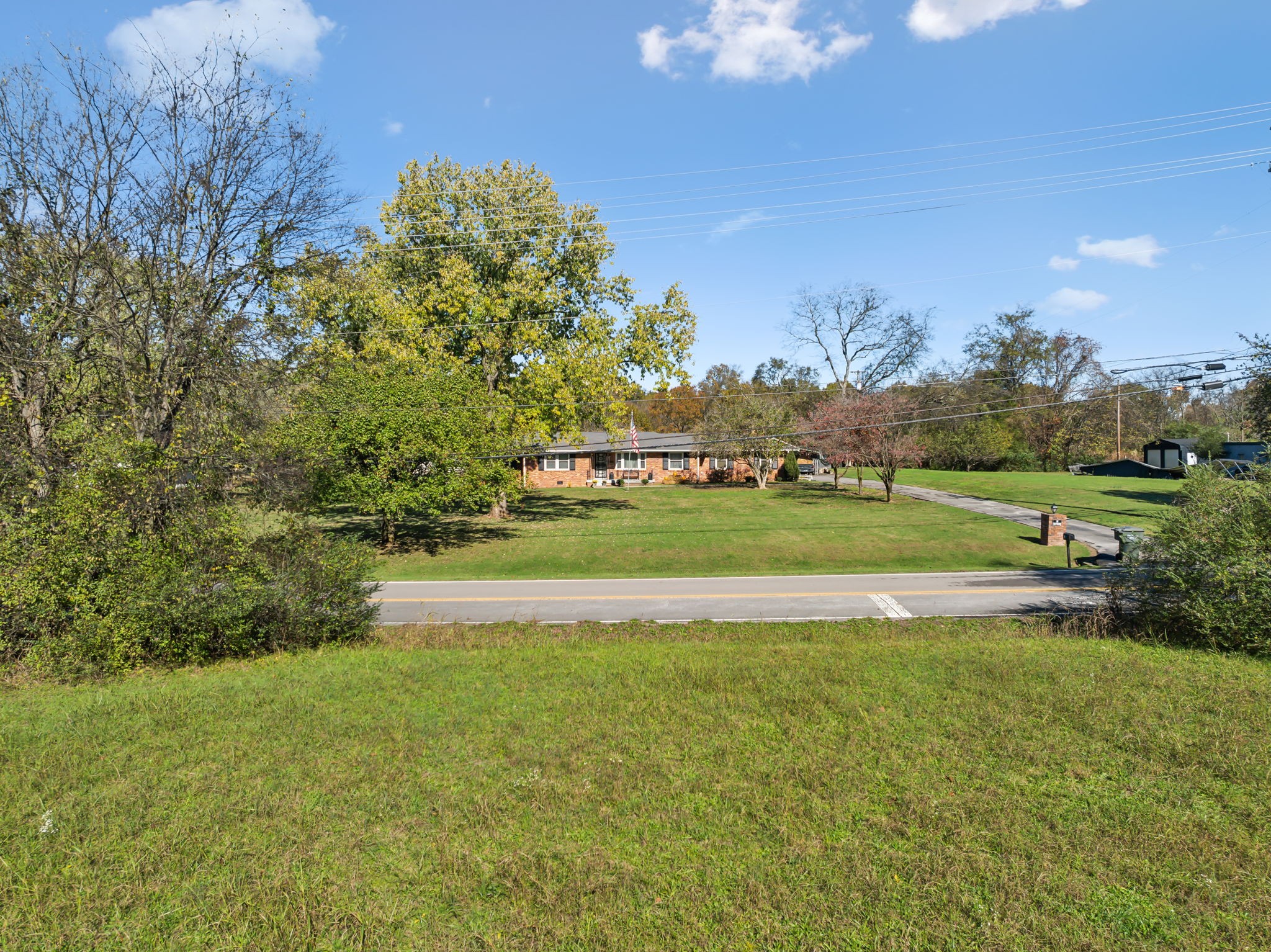 428 Old Lebanon Dirt Rd Property Photo