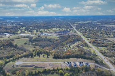 1030 Tiane Trl Property Photo 10