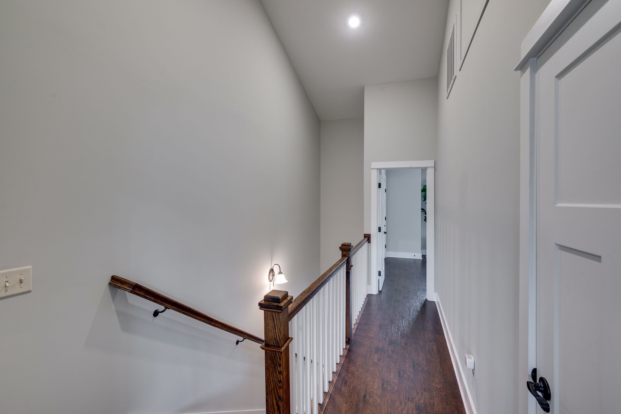 1106 Stratford Ave Property Photo 12