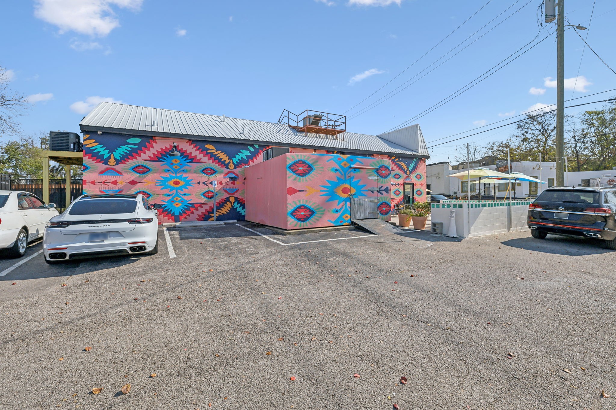 1006 Buchanan St Property Photo 9