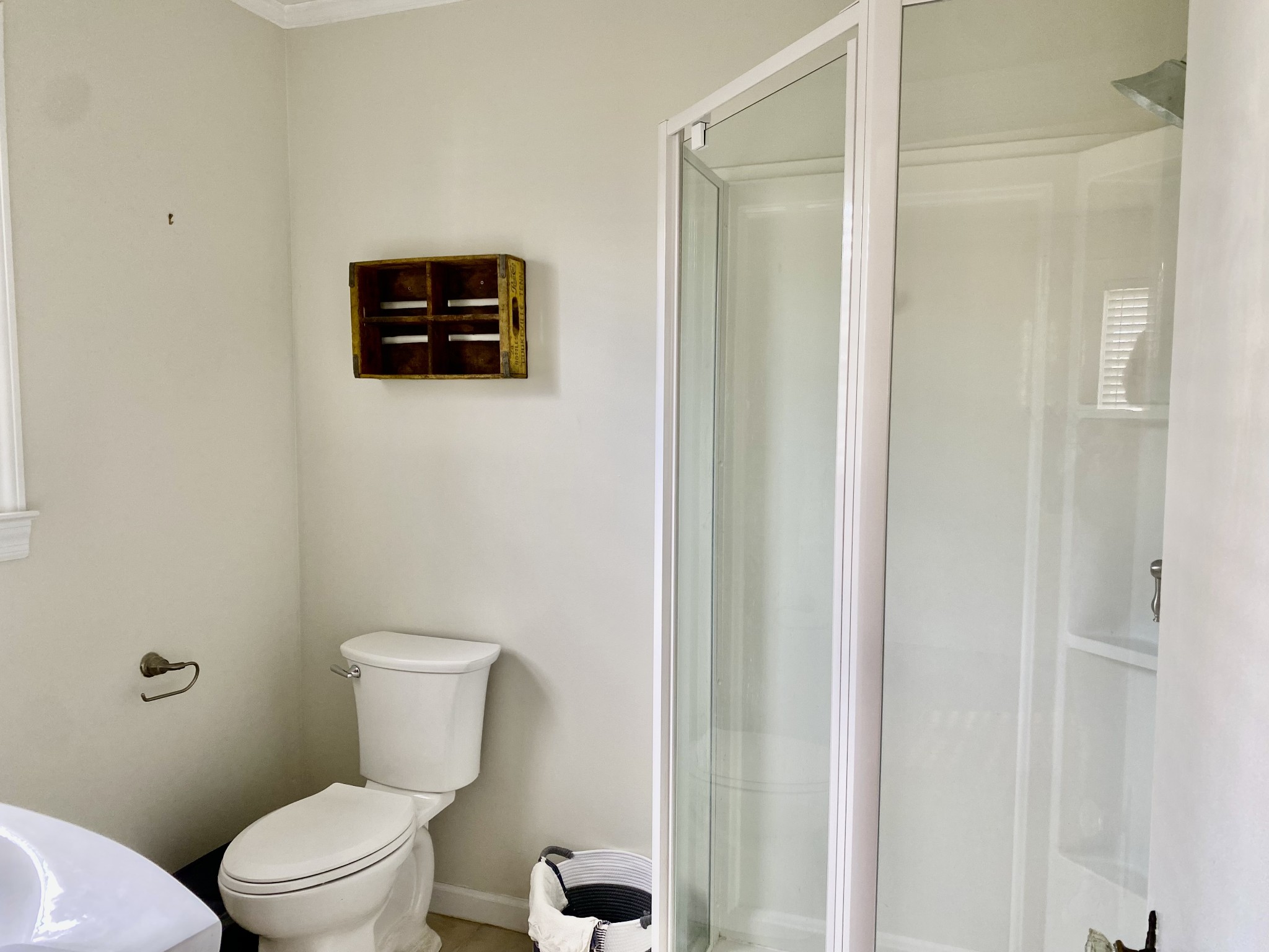 107 Lind St Property Photo 16