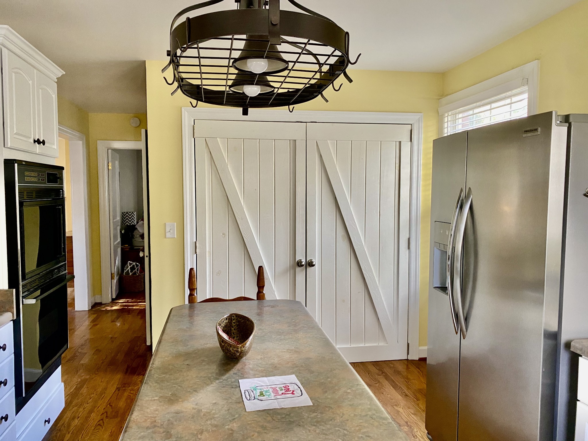 107 Lind St Property Photo 29