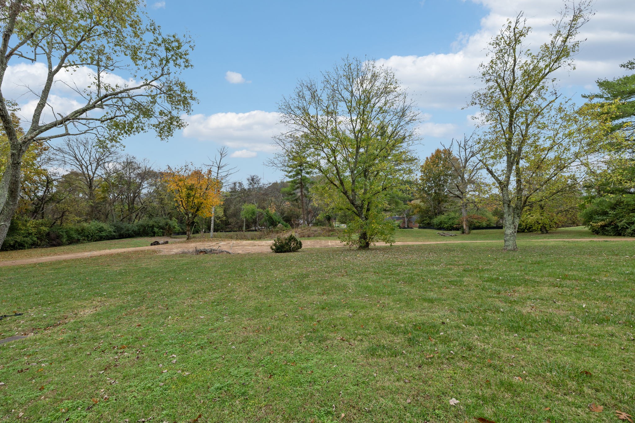 1917 Old Hickory Blvd Property Photo 3