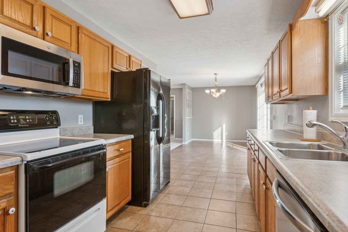 1115 Caitlin Ct Property Photo 11