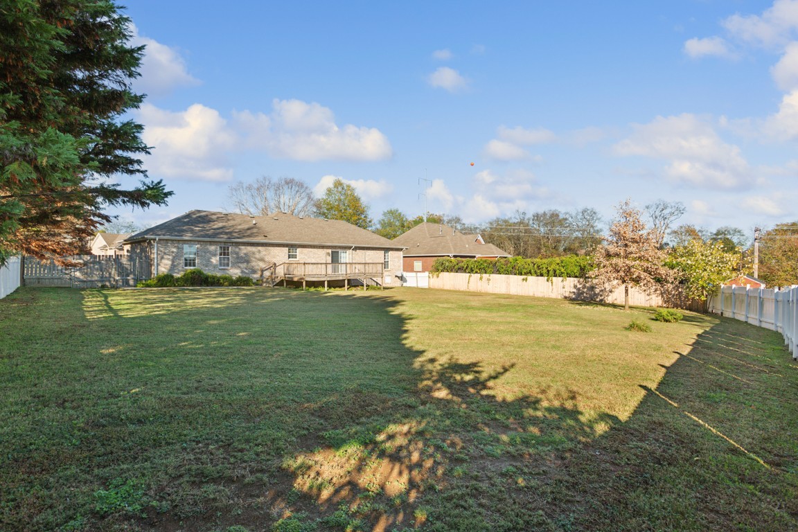 1115 Caitlin Ct Property Photo 23