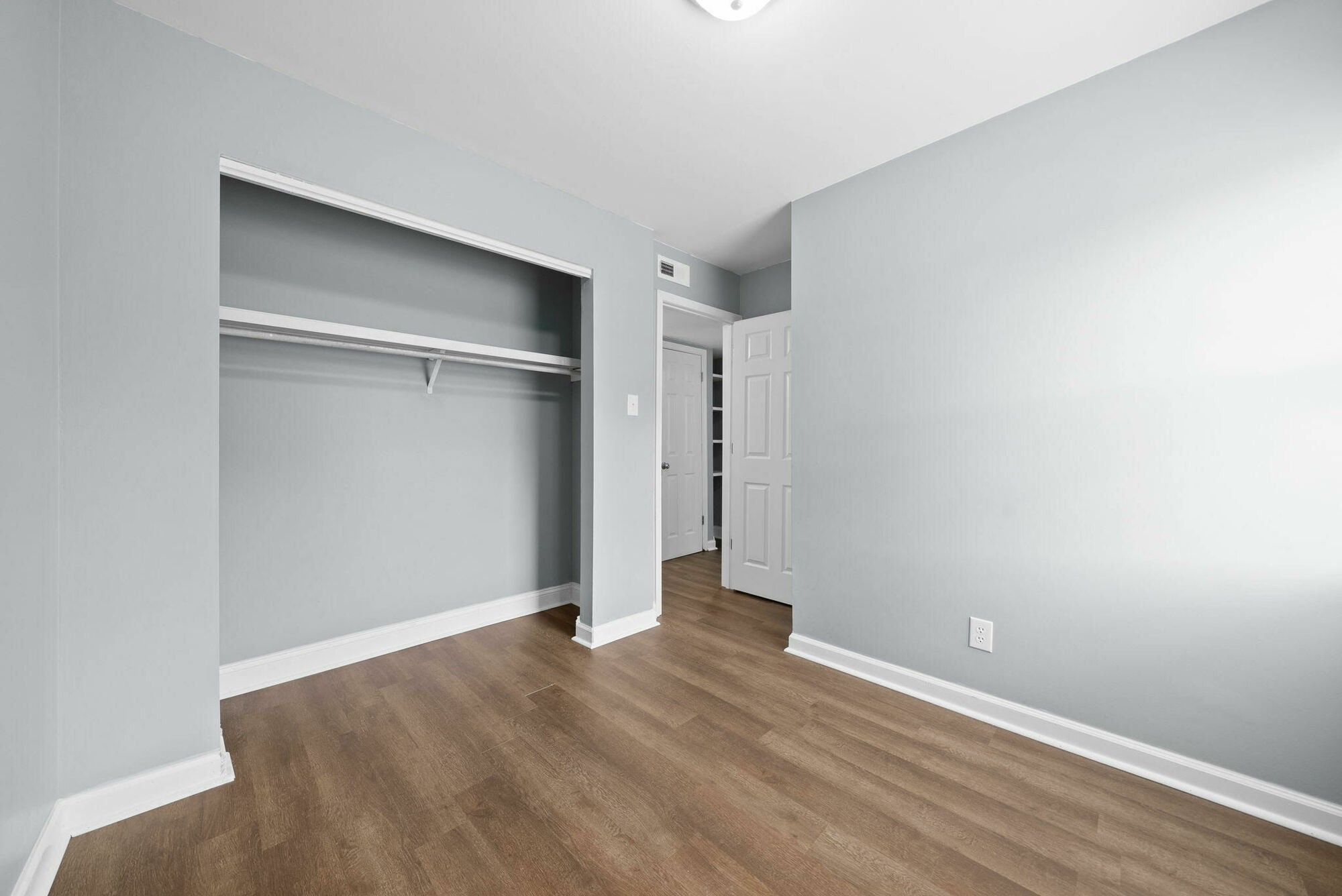 606 Park Ave Property Photo 11