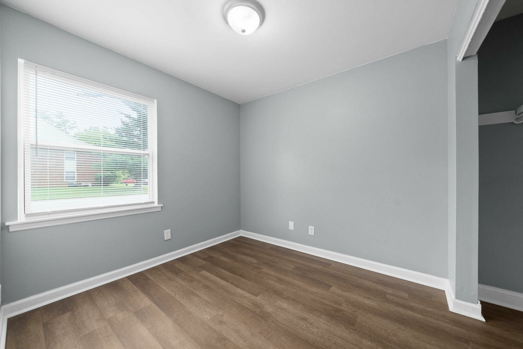 606 Park Ave Property Photo 12