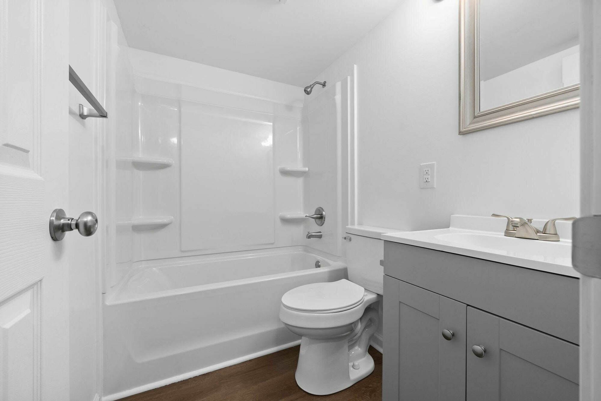 606 Park Ave Property Photo 14