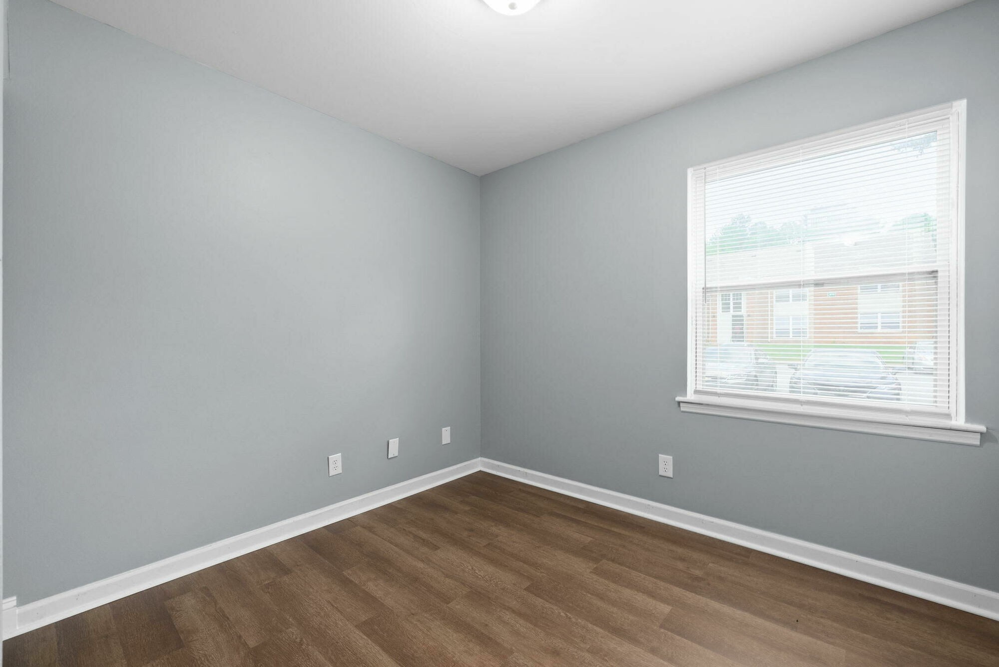 606 Park Ave Property Photo 15