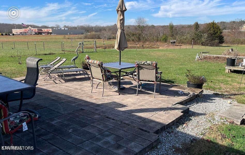 5163 Peavine Rd Property Photo 5