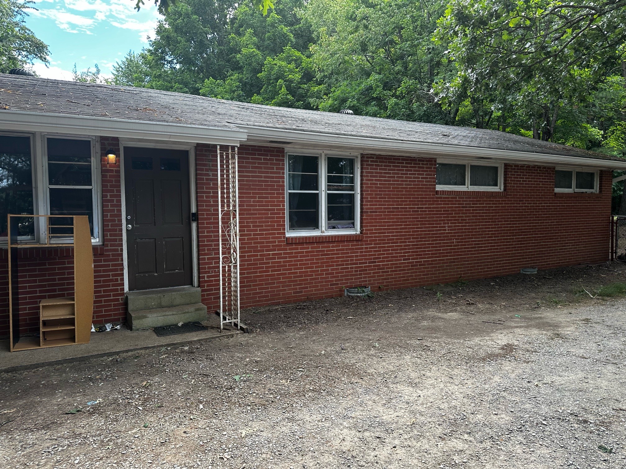 1016 Pomona Rd Property Photo 3