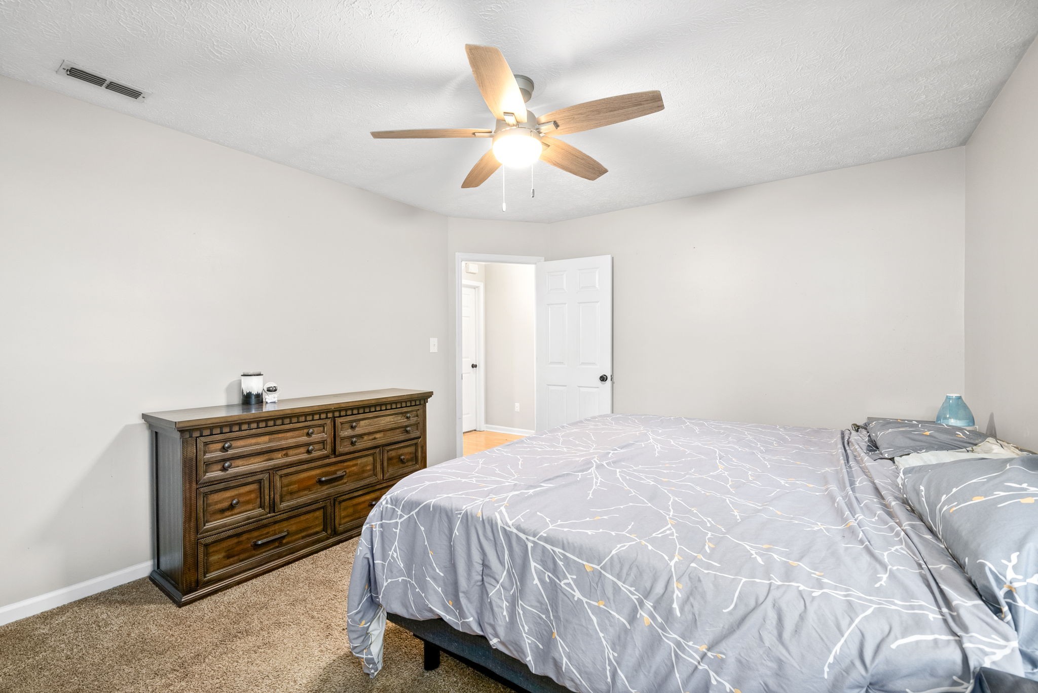 1157 Schatten St Property Photo 16