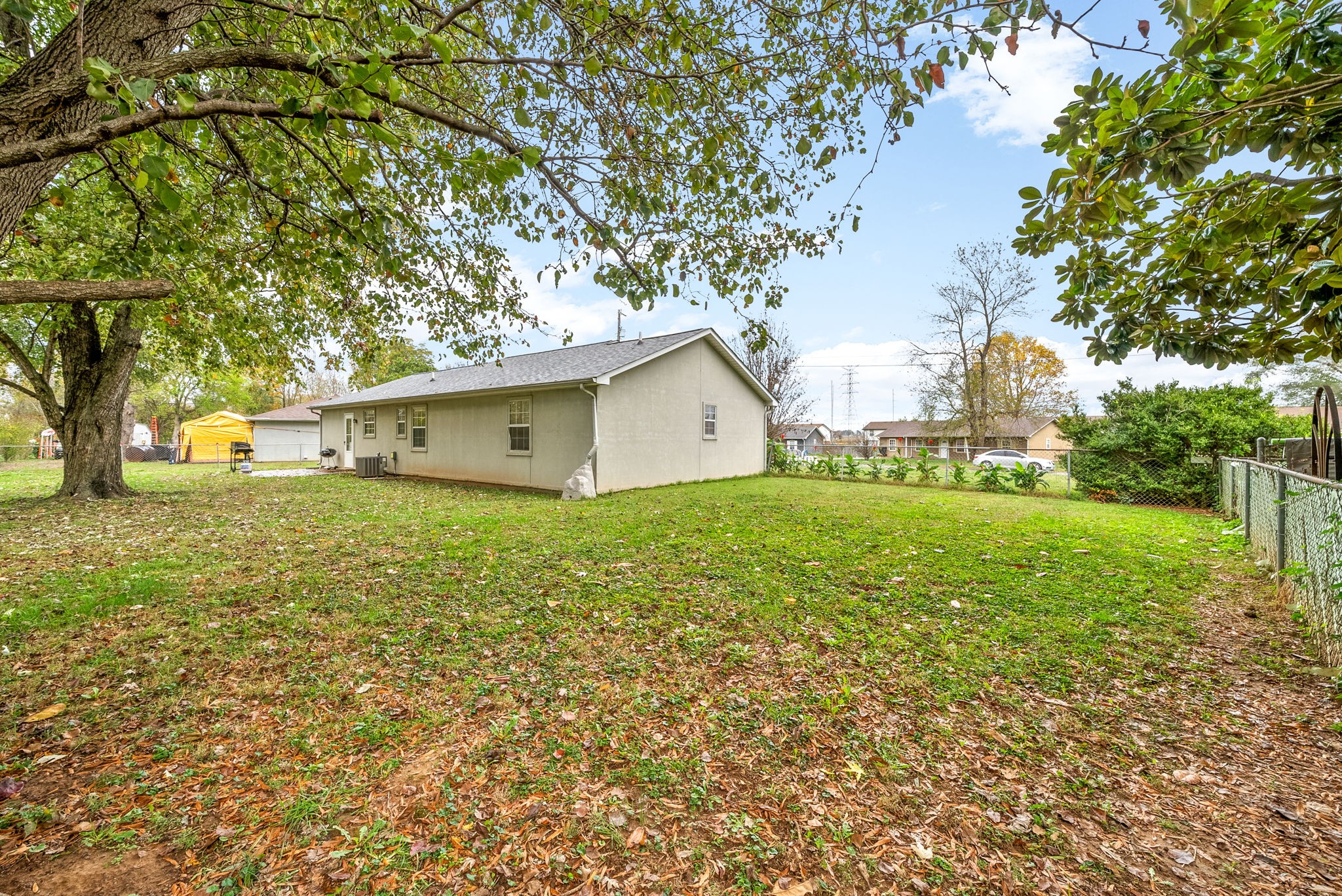 1157 Schatten St Property Photo 25