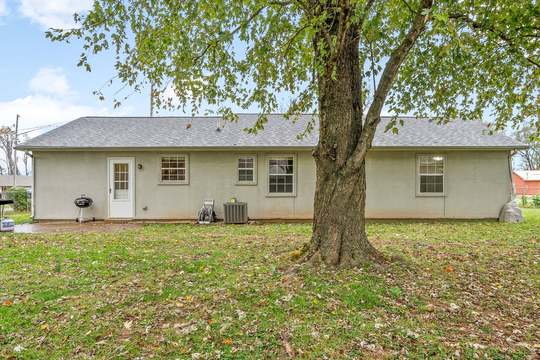 1157 Schatten St Property Photo 26