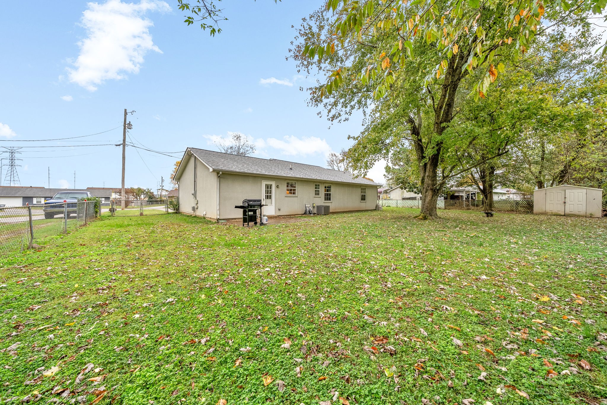 1157 Schatten St Property Photo 27
