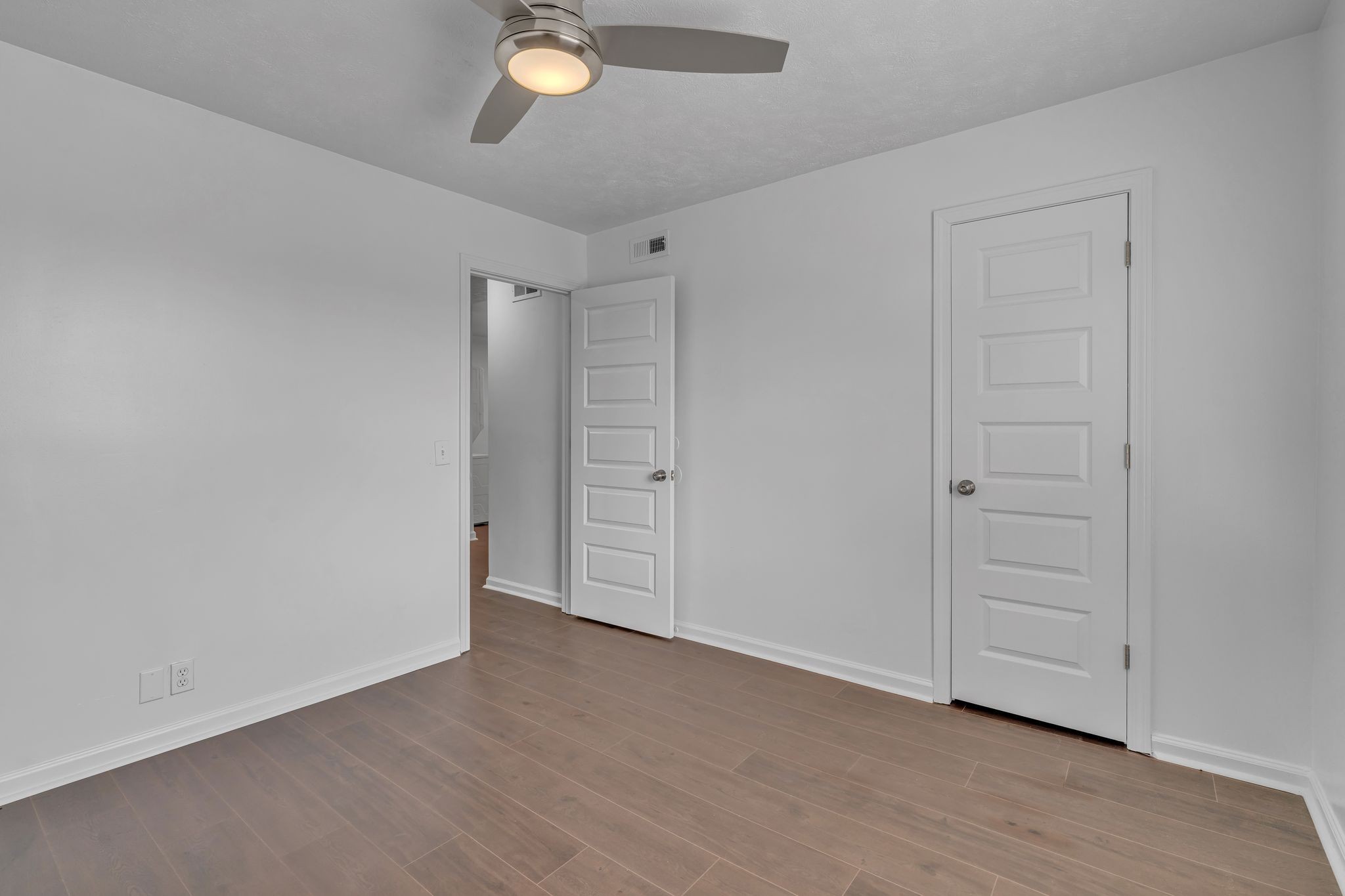 2714 Jefferson St Property Photo 11