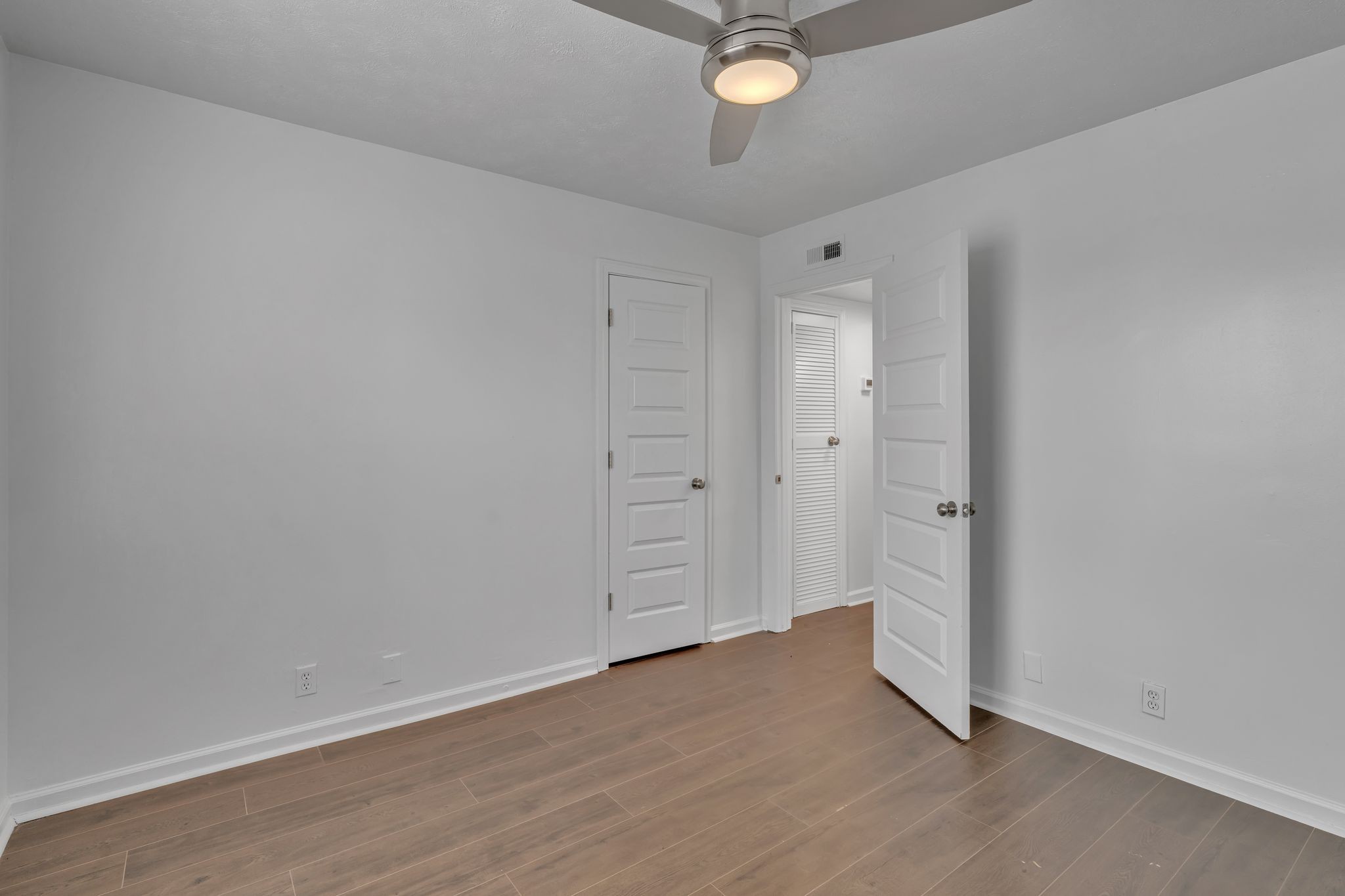 2714 Jefferson St Property Photo 17