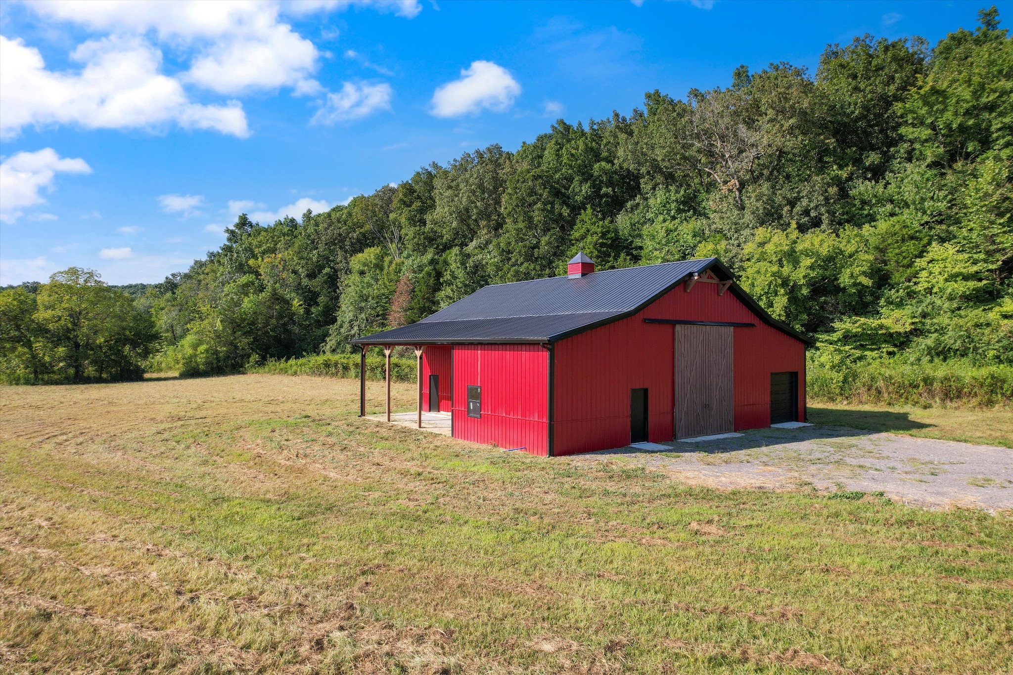 2085 52 E Highway Property Photo 2