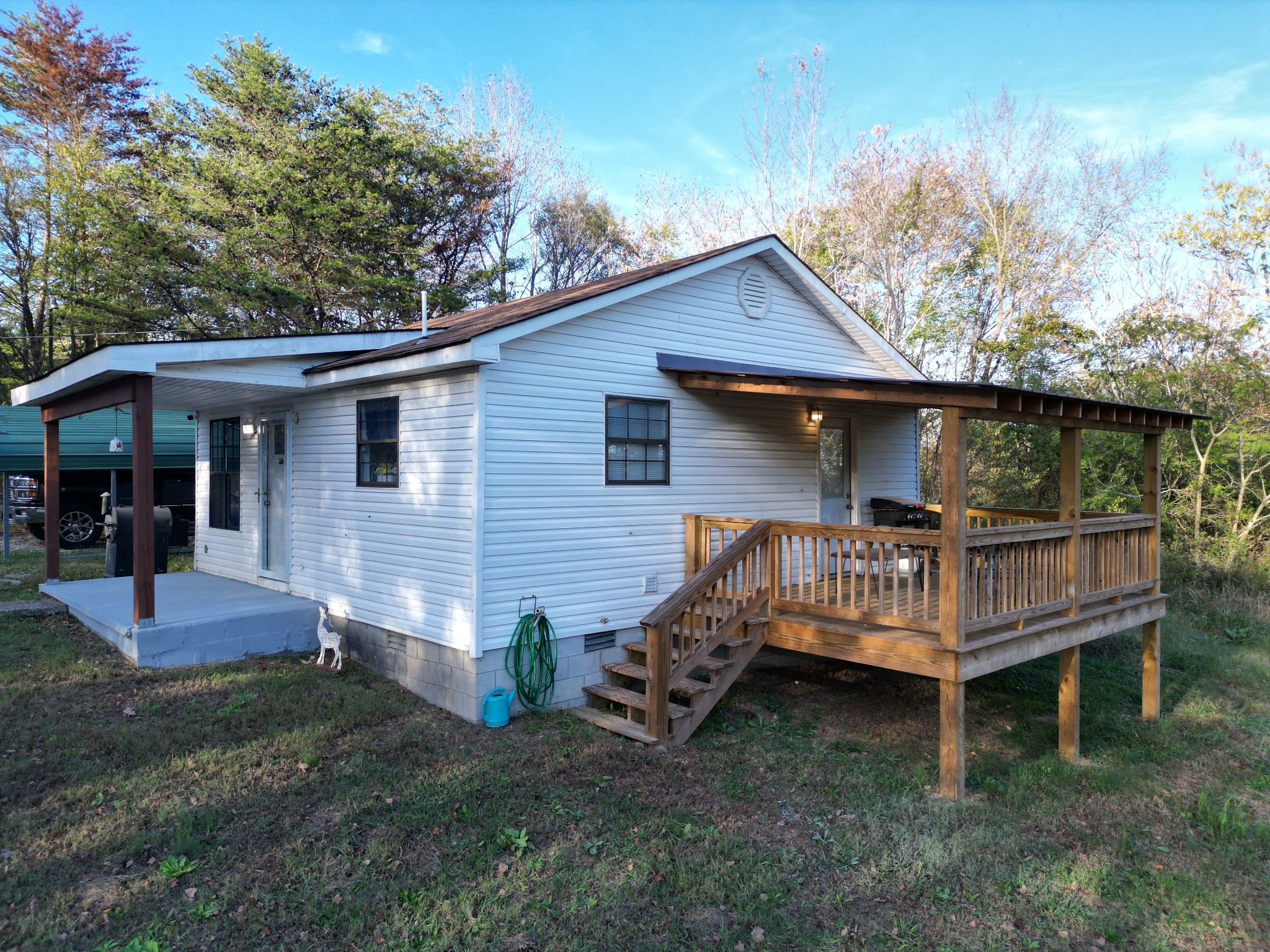 547 Butlers Creek Rd Property Photo 2