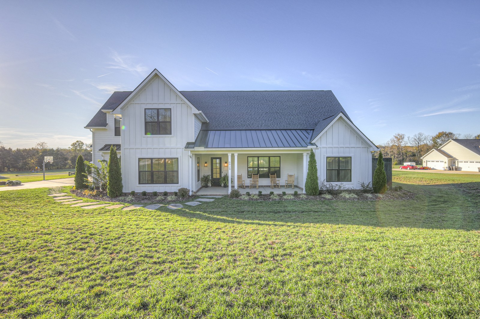 6929 Cross Keys Rd Property Photo 4
