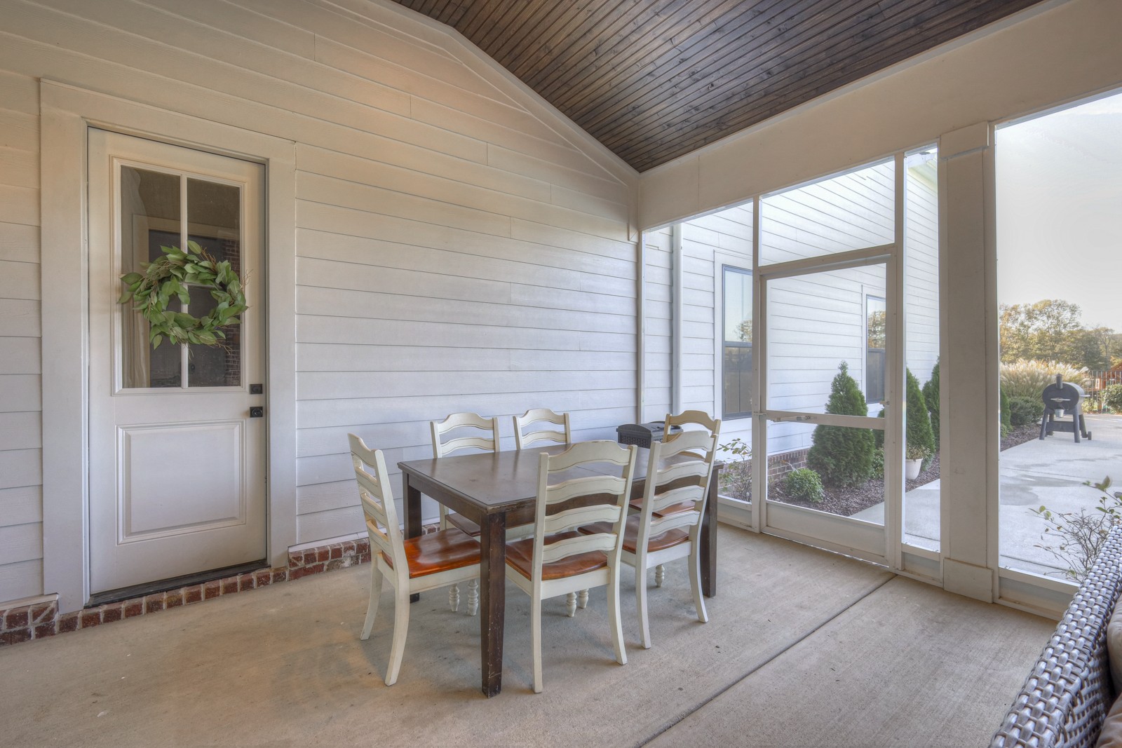 6929 Cross Keys Rd Property Photo 27