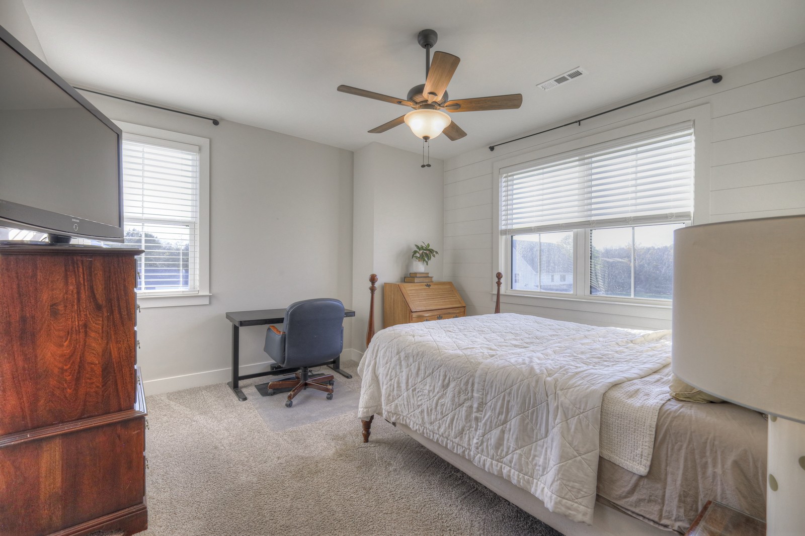 6929 Cross Keys Rd Property Photo 58
