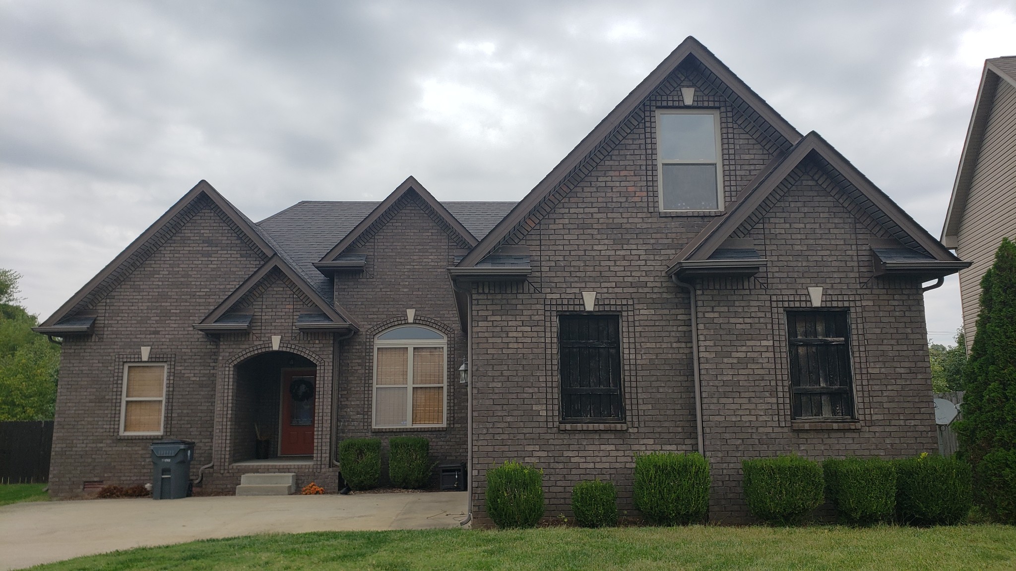 1329 Allmon Dr Property Photo 1