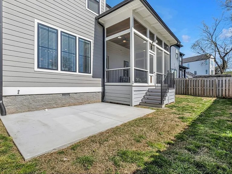 513 Croley Dr Property Photo 24