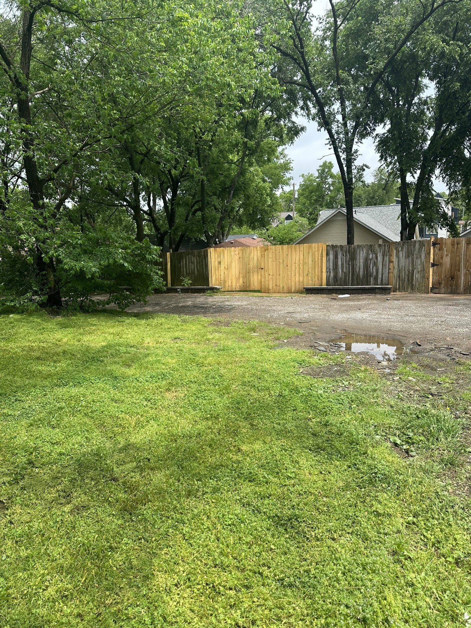 2905 Booker Street Property Photo 4