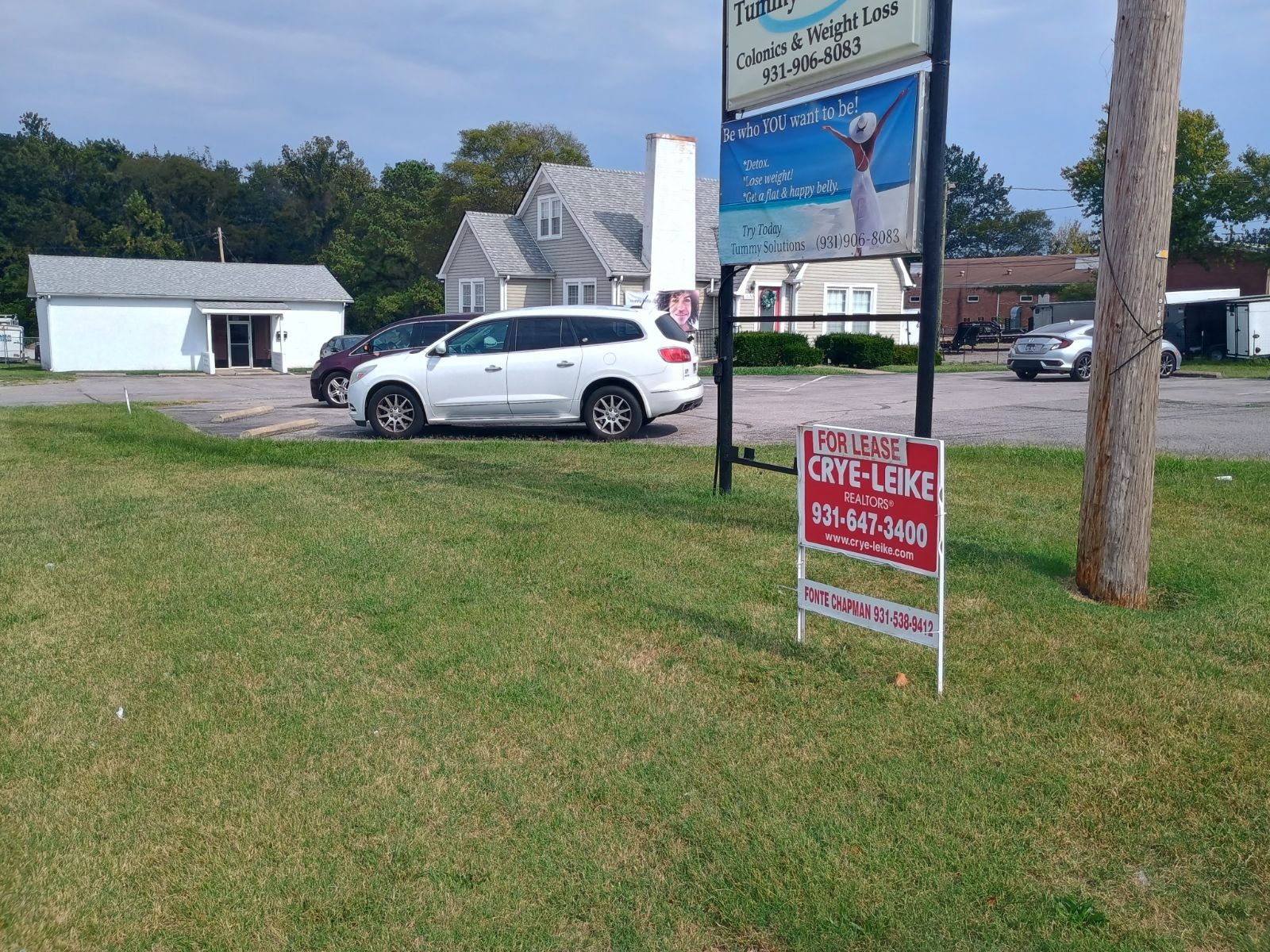 1313 Fort Campbell Blvd Property Photo 4