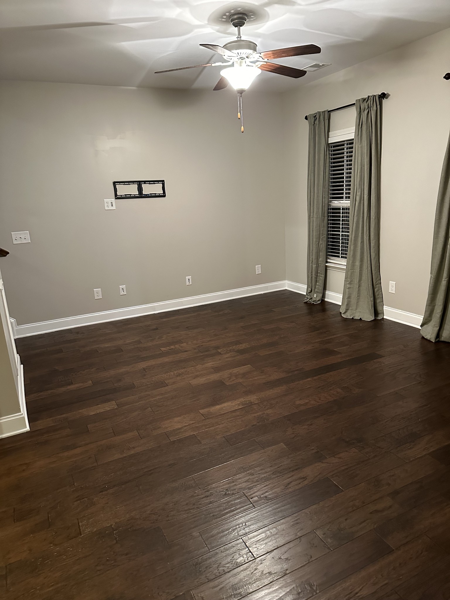 966 Innsbrooke Ave Property Photo 3