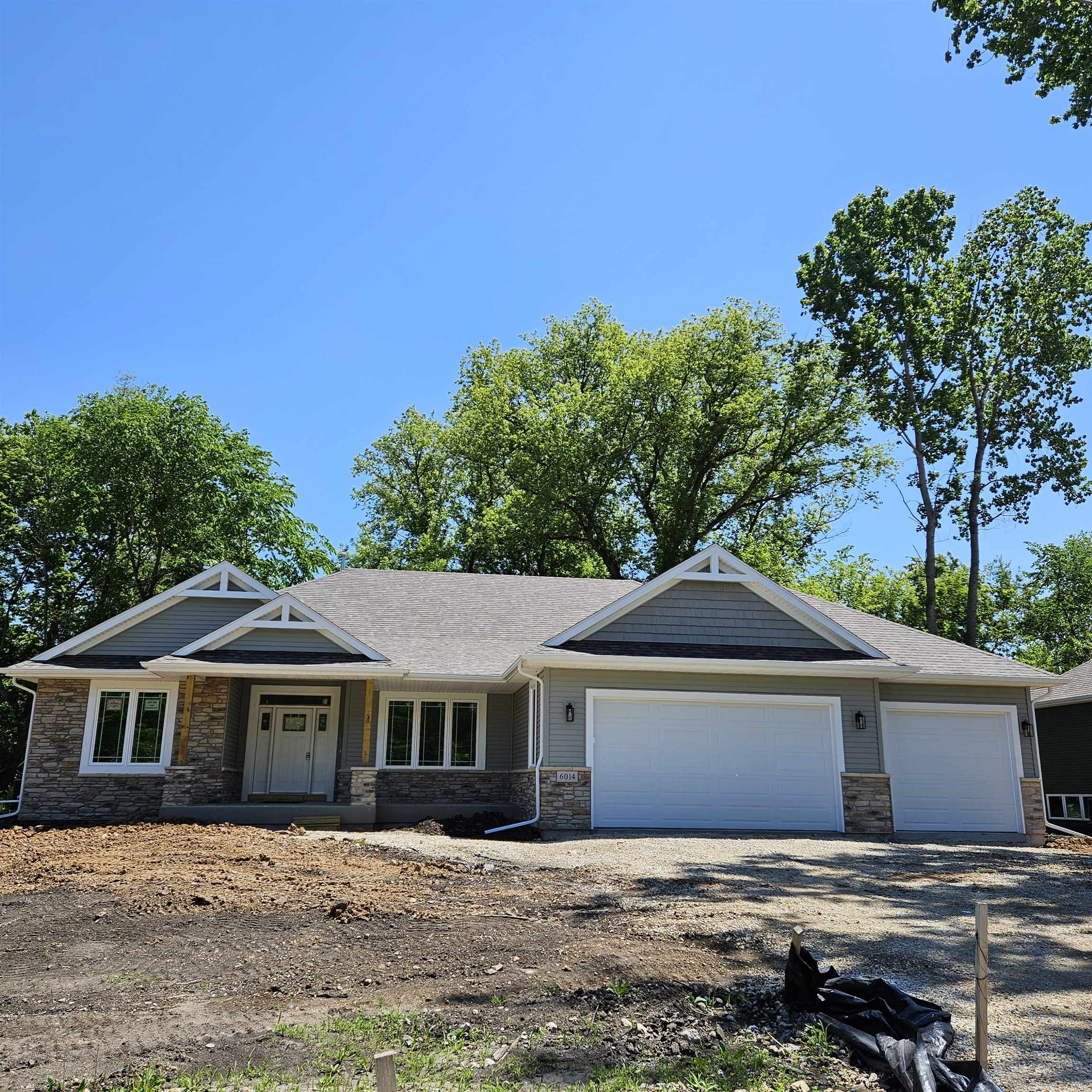 6014 Squirrel Run Property Photo 1