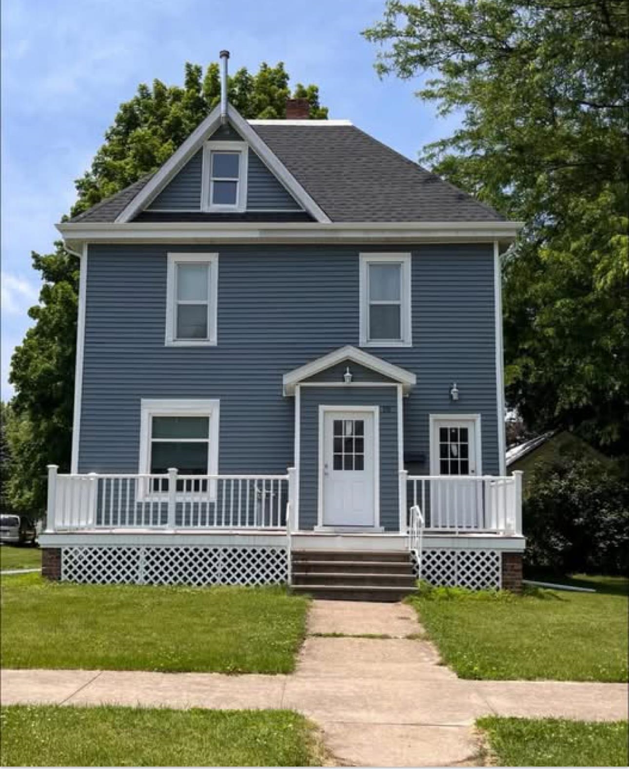 18 N Jefferson Avenue Property Photo 1